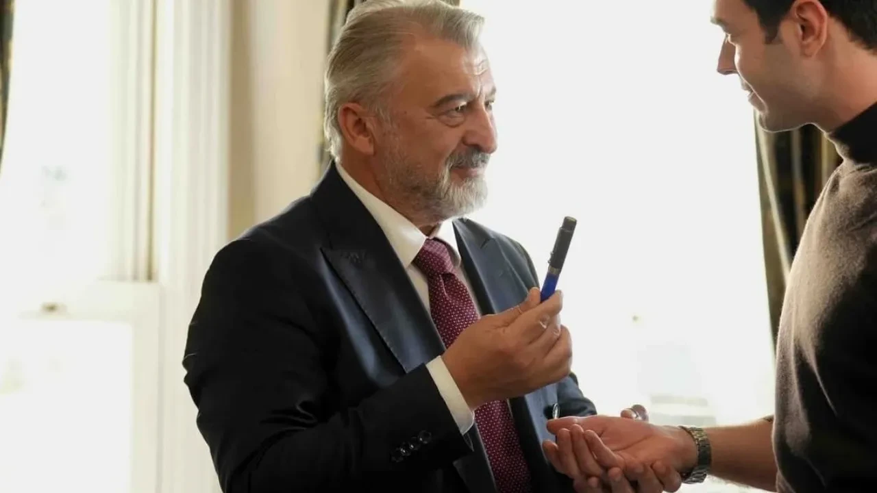 Sevdiğim Sensin 2. Bölümde Aldur köşkü’nde büyük kriz! Erkan’ın gizli evliliği ortaya çıkıyor