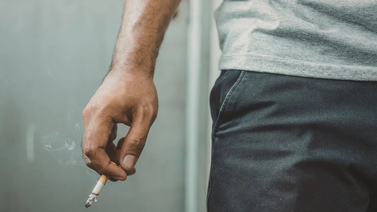 Sigara bırakmak çok kolay! Yanında tükettiklerini de bırakın