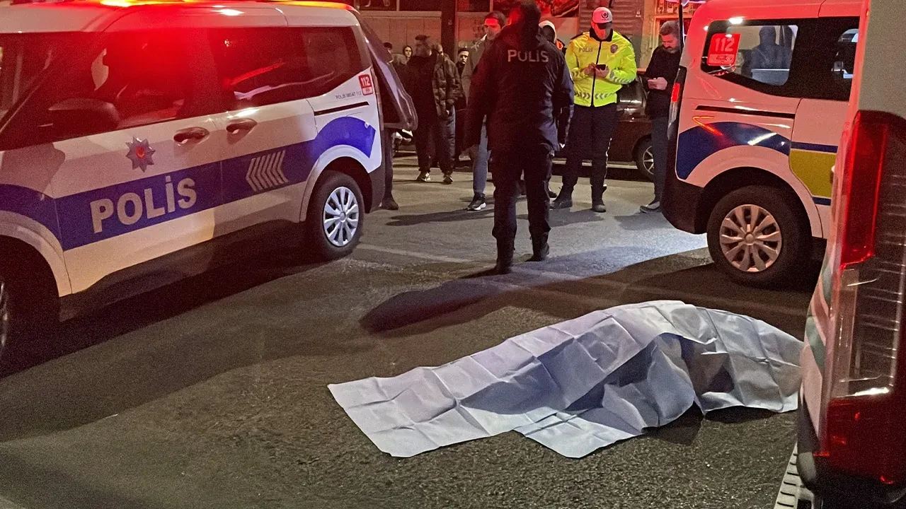 Teravih namazına giderken kadın ve gelinine otomobil çarptı! Yakınlarına acı haber geldi