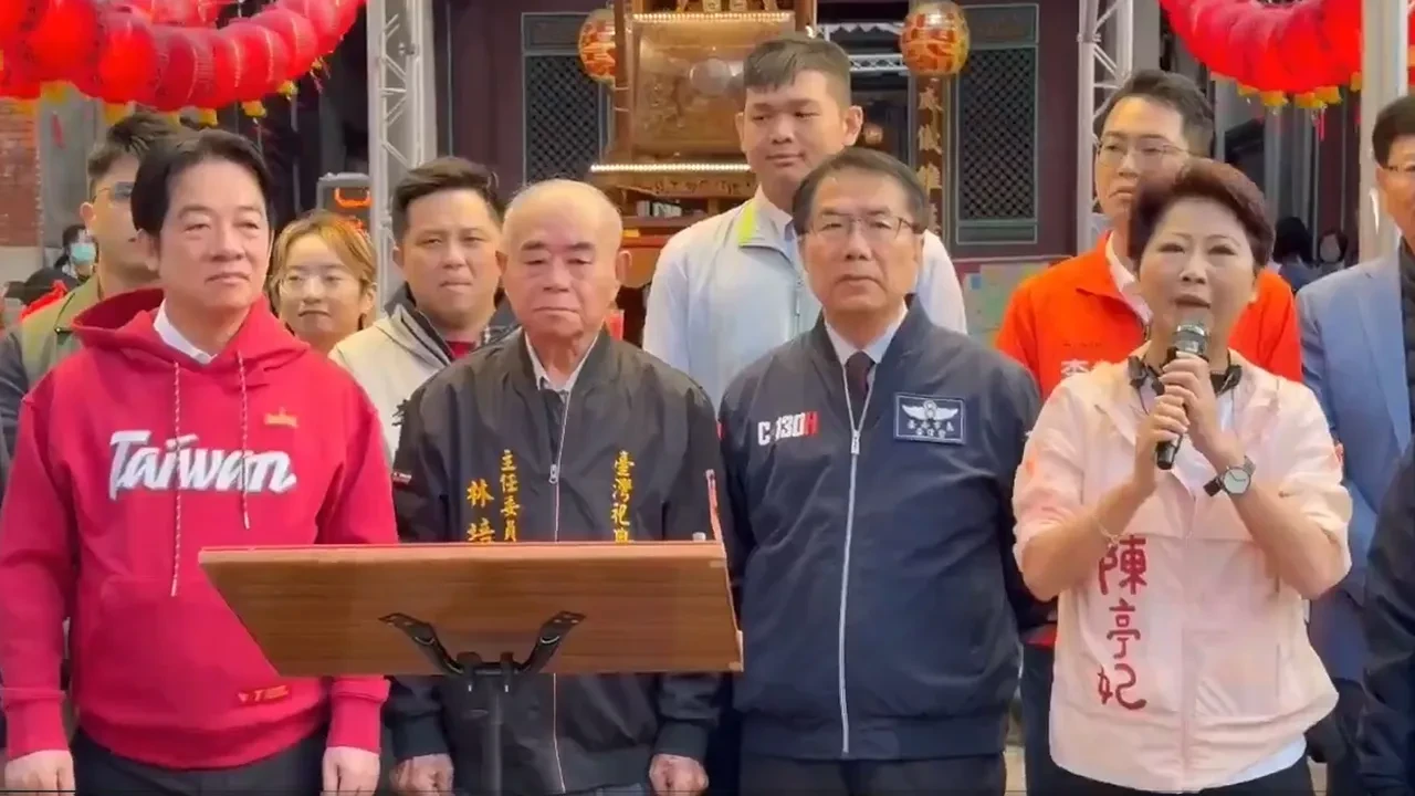 Törene gölge düştü! Tapınak Başkanı, Cumhurbaşkanının üstüne kustu