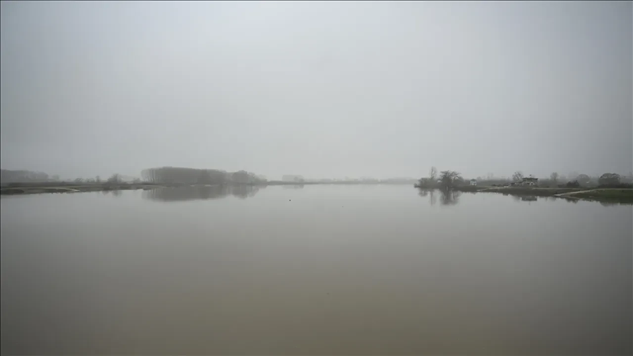 Trakya'da sel tehlikesi! Nehirler taştı, kırmızı alarm verildi