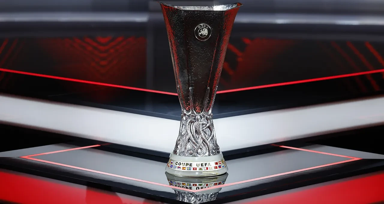 TRT 1 CANLI Fenerbahçe maçı nereden izlenir? Nottingham Forest şifresiz canlı maç başlıyor