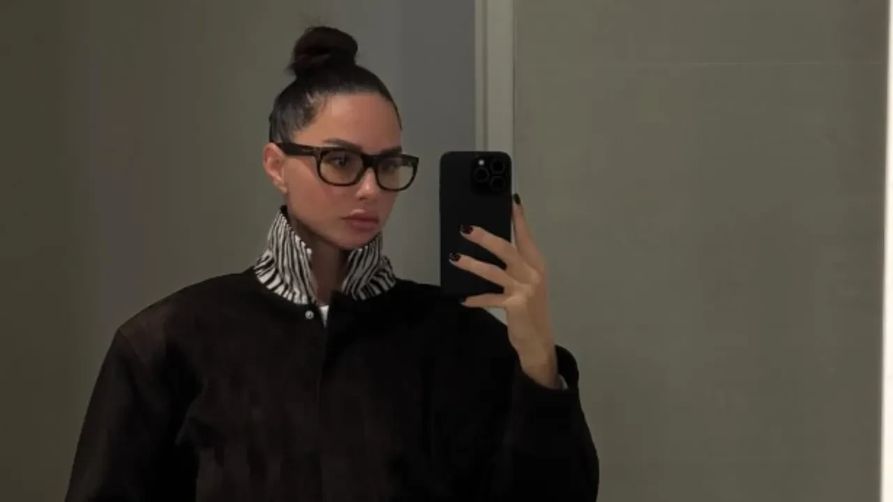 Yasemin Ergene'nin gözlerden uzak büyüttüğü kızı ortaya çıktı 