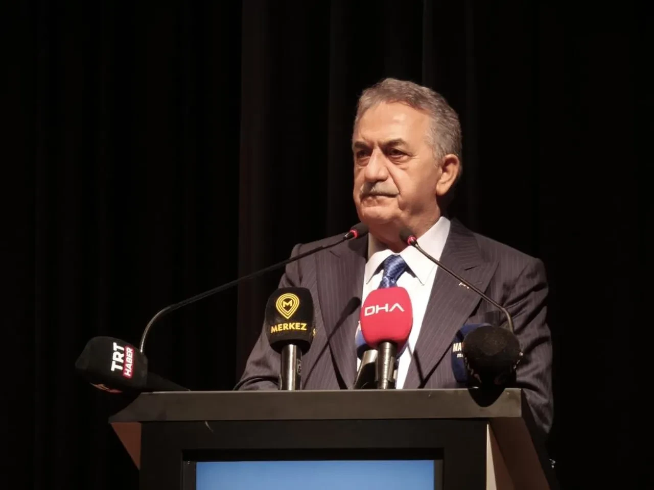 AK Partili Hayati Yazıcı'dan CHP'ye yolsuzluk tepkisi: Belediyeleri söğüşleme arenasına çevirdiniz