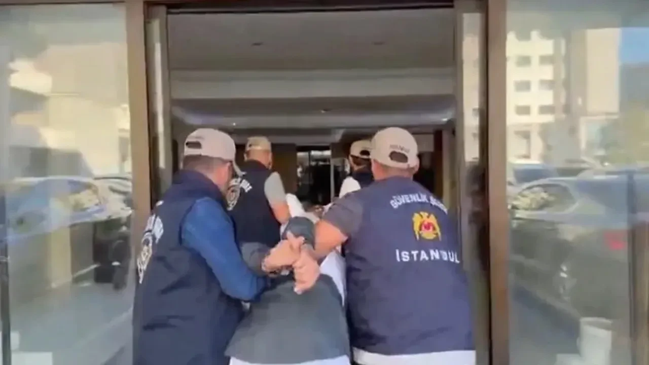 Kız öğrenci yurdunda rezalet! İç çamaşırlarına figür çizip, telefondan taciz etmişlerdi: İstenen cezalar belli oldu  