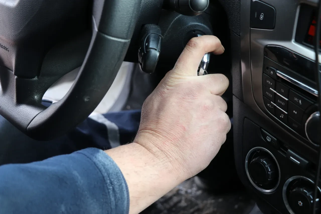 Arabanızı böyle çalıştırıyorsanız dikkat! Ciddi sıkıntı çıkabilir: 'Yüksek masraflara yol açar'