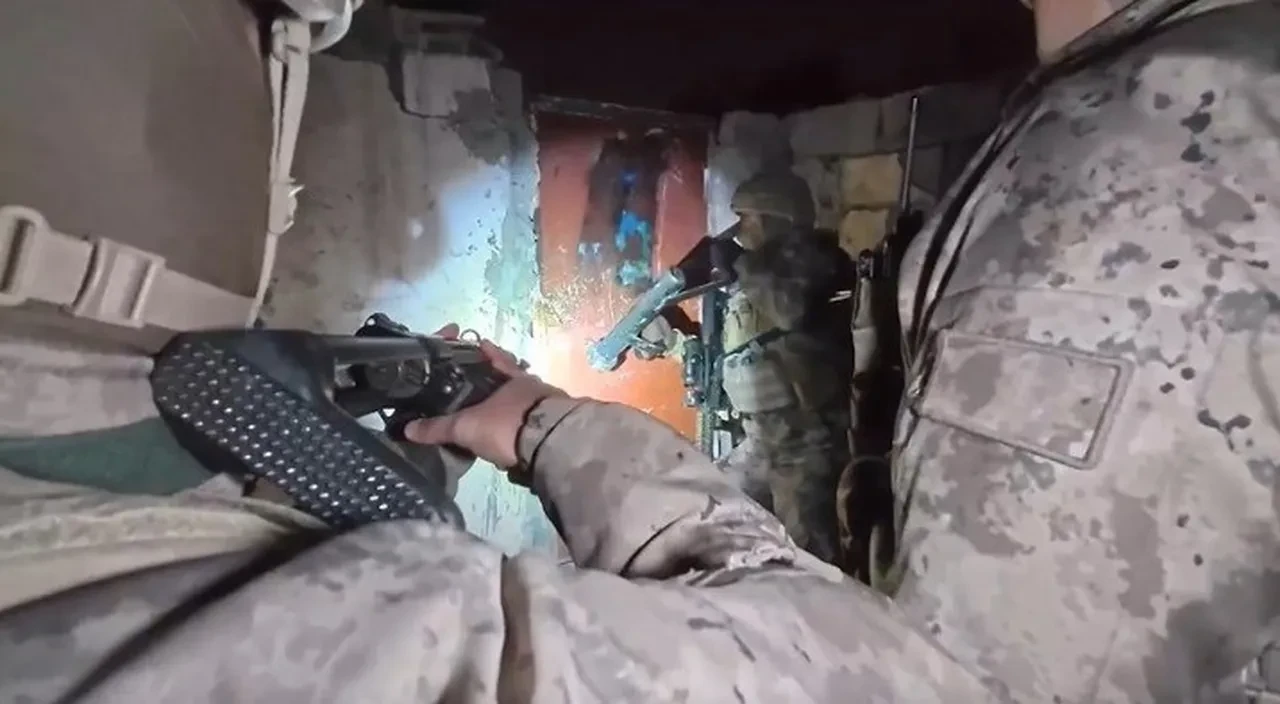 Emniyet ve MİT'ten FETÖ'ye büyük darbe: 54 şüpheli tutuklandı