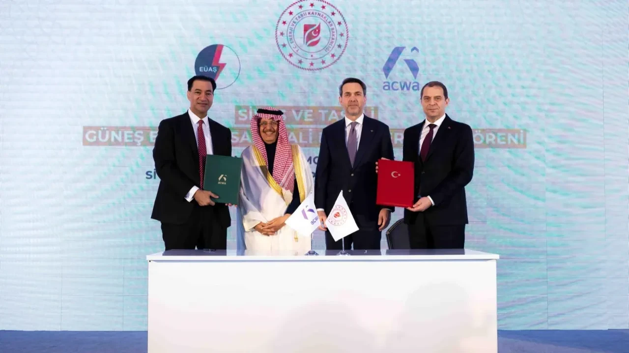 Enerjide yeni dönem: 2 bin megavatlık dev GES projesinde imzalar atıldı