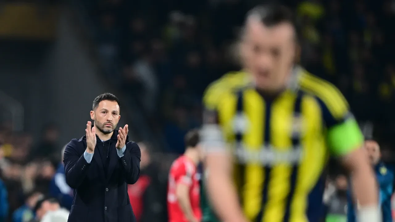 Fenerbahçe'de ayrılık kapıda! Tedesco milli futbolcunun biletini kesti: Kadroya girmesi zor