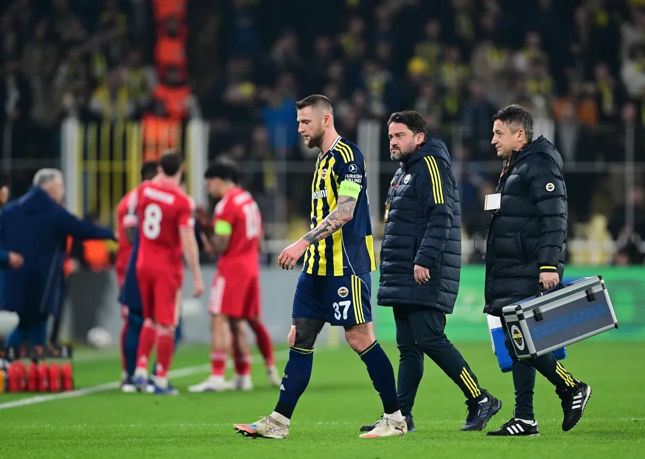 Fenerbahçe'de ayrılık kapıda! Tedesco milli futbolcunun biletini kesti: Kadroya girmesi zor
