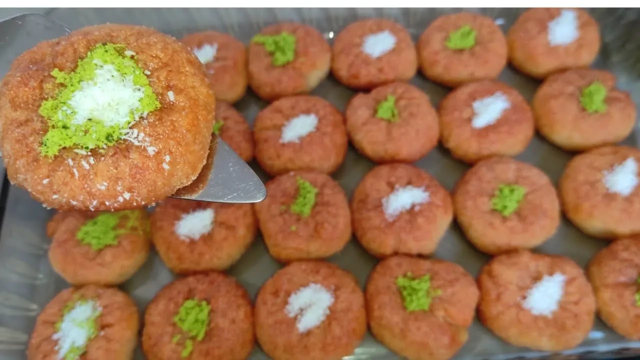 Gelinim Mutfakta şerbetli Ramazan topları tarifi! Dışı çıtır, şerbetli içiyle iftara 10 dakikada hazır