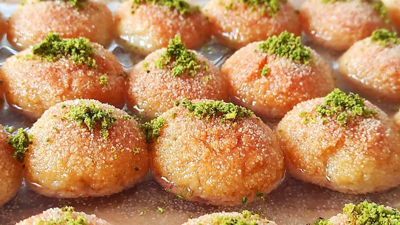 Gelinim Mutfakta şerbetli Ramazan topları tarifi! Dışı çıtır, şerbetli içiyle iftara 10 dakikada hazır