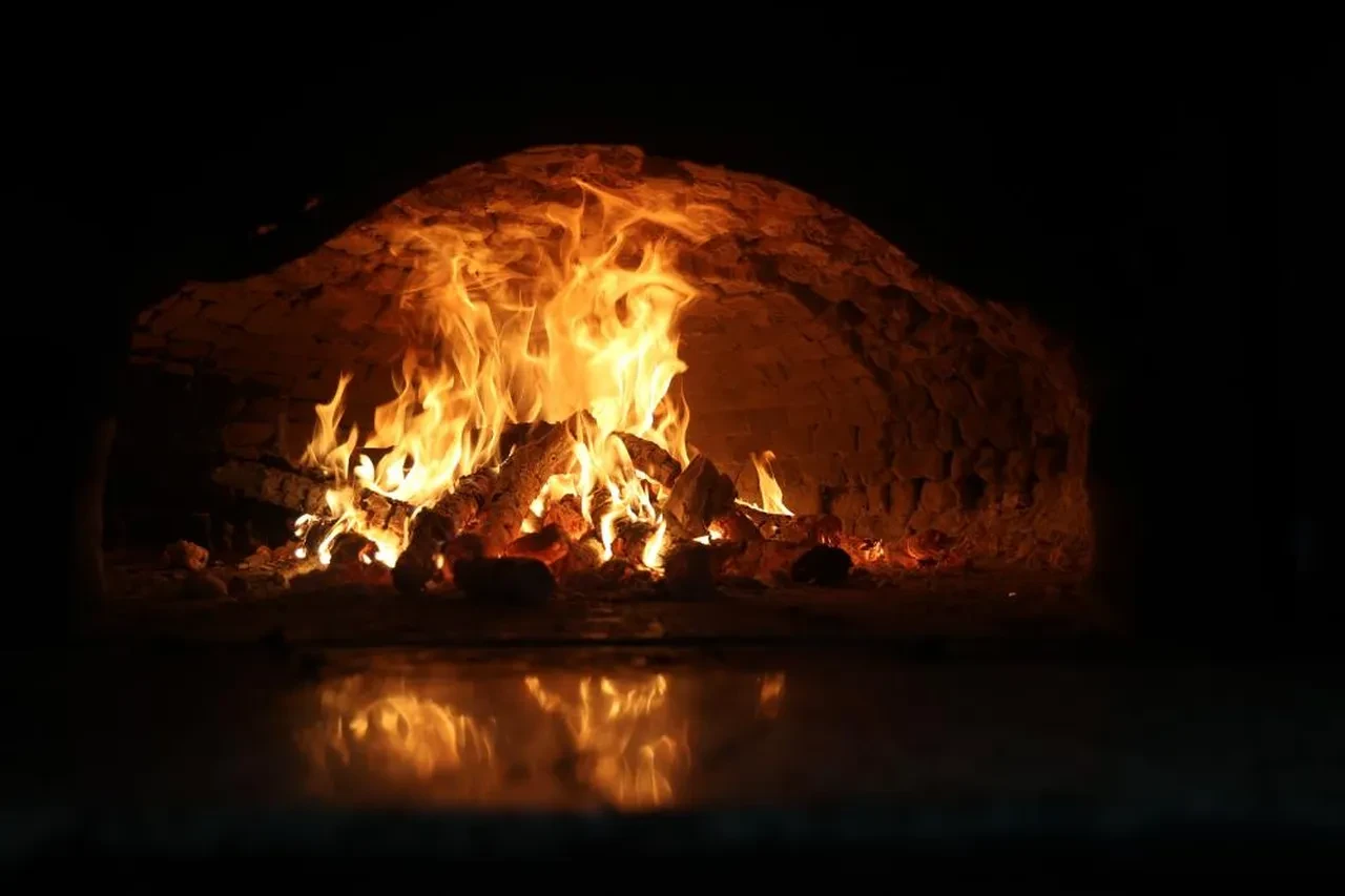 Ramazan ayının vazgeçilmezi:  Meşe odunlu fırında tahinli pide