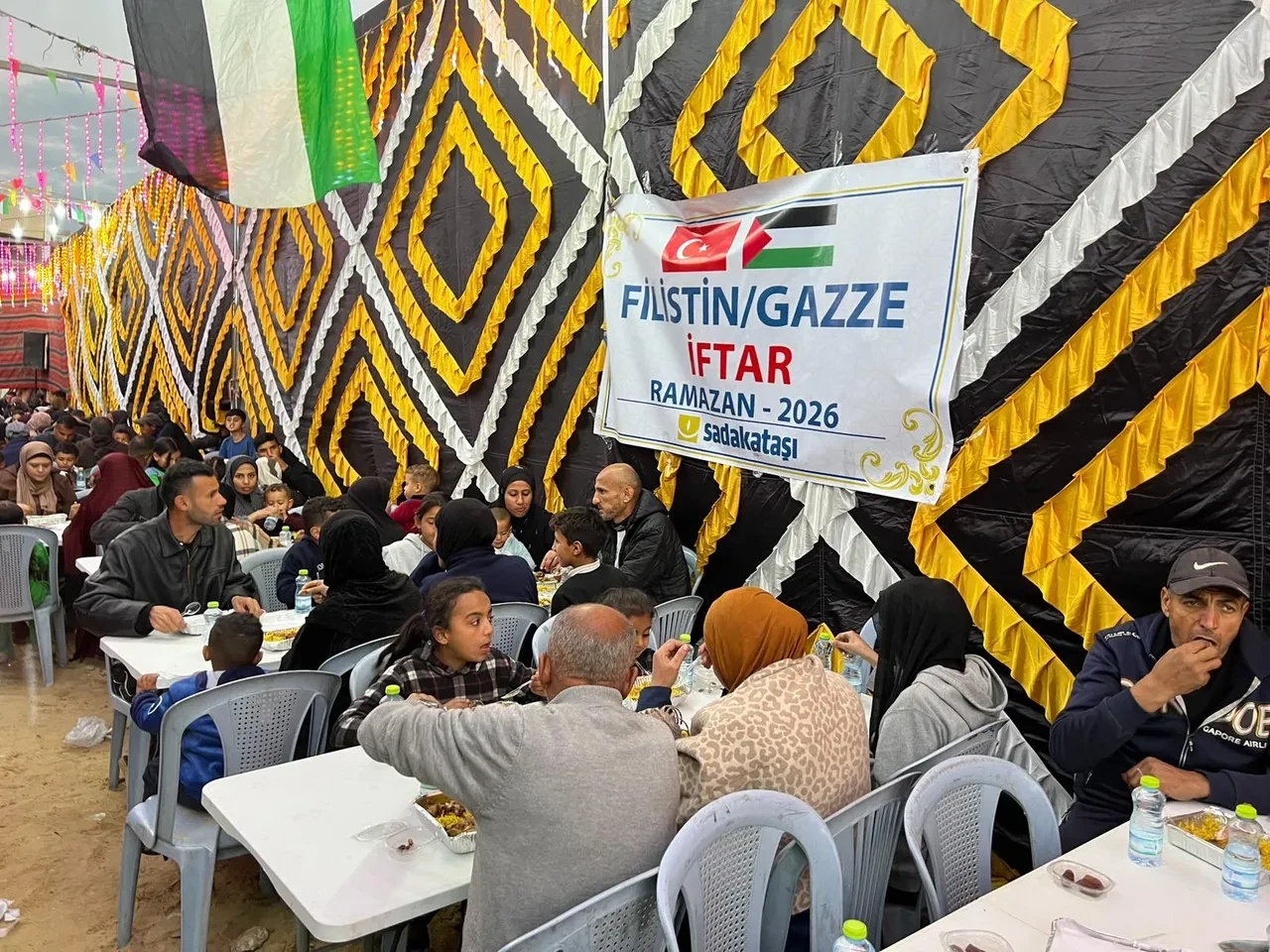 Sadakataşı’ndan Gazze’de kardeşlik iftarı