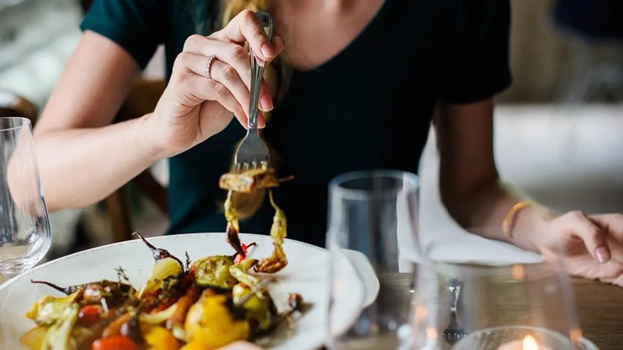 Sağlıklı diye mutfakların gözdesi haline geldi ama… Airfryer böyle kullanılmazsa insan sağlığını alt üst ediyormuş