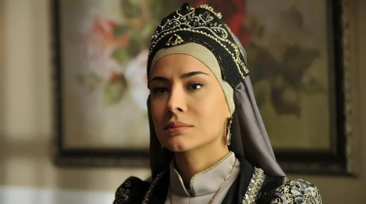 Sevdiğim Sensin dizisi oyuncusu Özlem Conker kimdir, Özlem Conker hangi dizilerde oynadı?