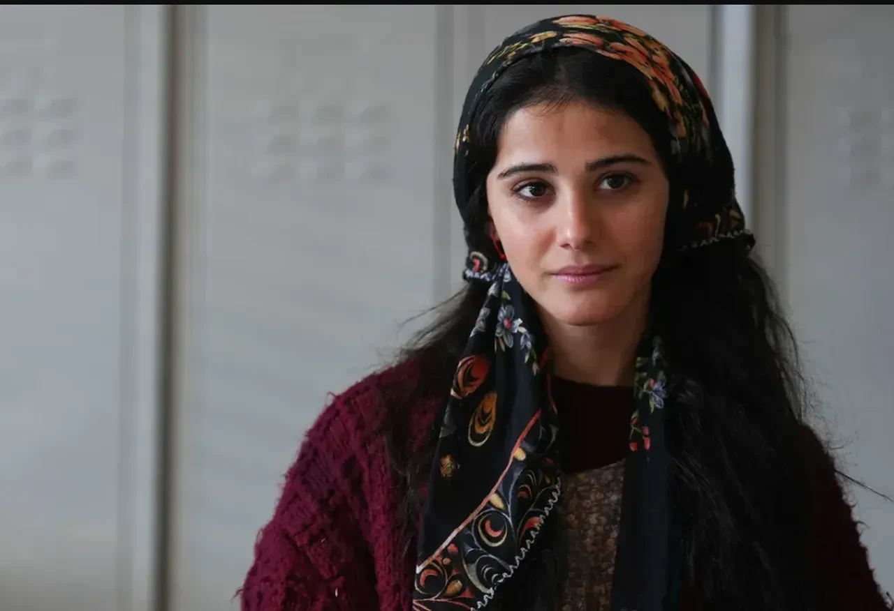 Sevdiğim Sensin dizisi son bölümde ne oldu? Köyden şehre inen Dicle'nin İstanbul macerası izleyenleri güldürdü