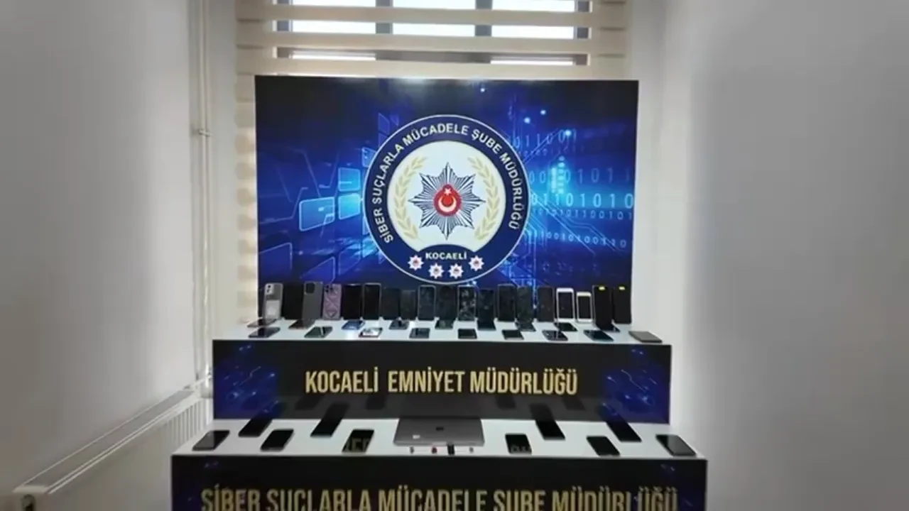 Siber dolandırıcılar yakalandı, cep telefonlarının çıktığı yer görenleri şaşırttı!