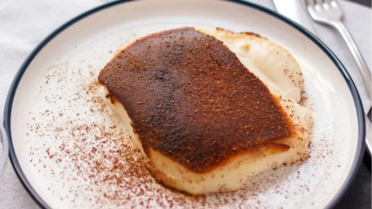 Tabak tabak dağıtacağınız kazandibi tarifi 2026! Evde pastane usulü kıvamında kazandibi nasıl yapılır?