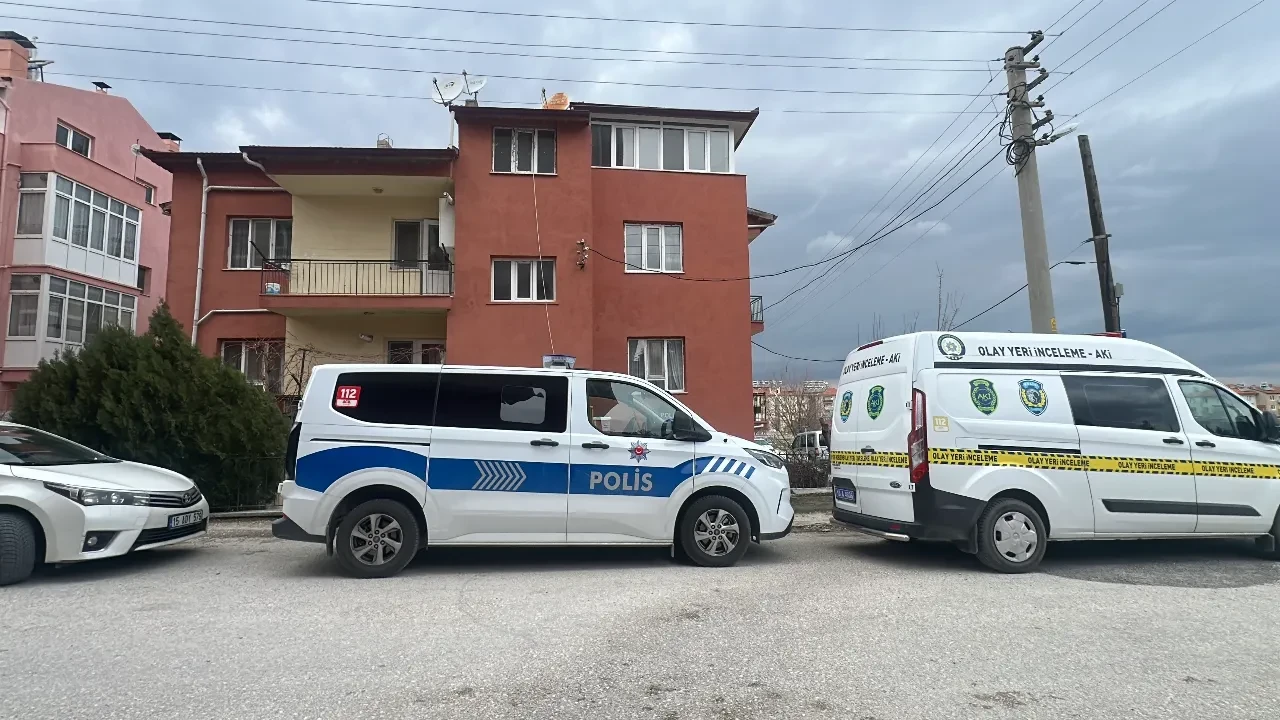 Arkadaşının evinde hayatını kaybetti! Burdur'da şüpheli ölüm