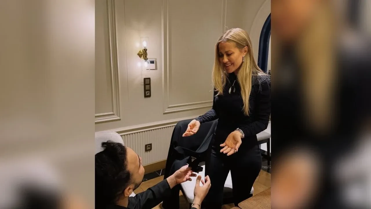 Asil Gök’ten Derya Uluğ’a sürpriz evlenme teklifi! Romantik anlar sosyal medyayı salladı