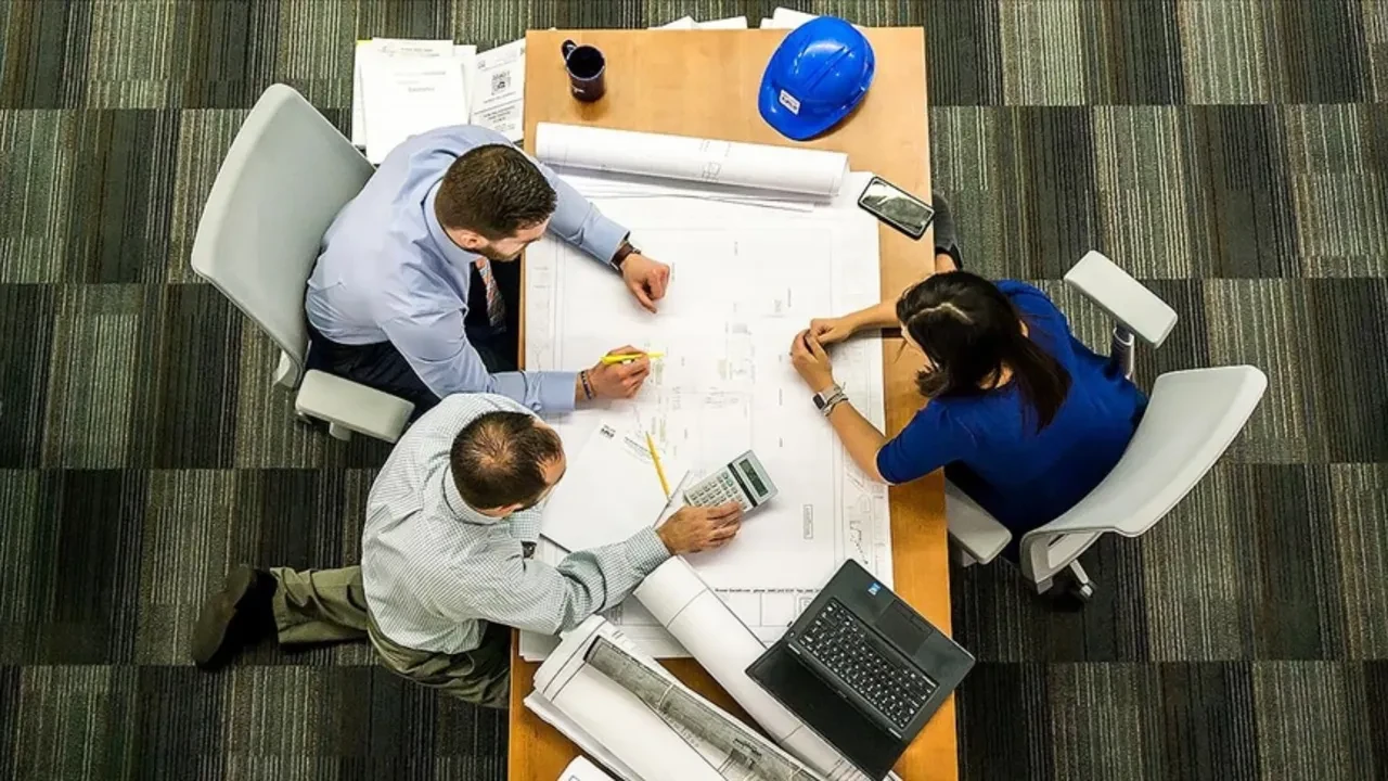 Bu meslek sahipleri ayda 300 bin TL’ye varan maaşlar kazanıyor! İşte geleceğin meslekleri