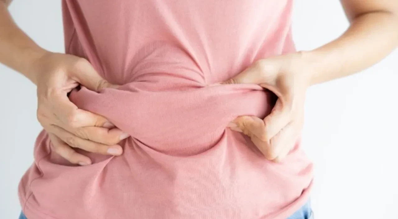 Diyetisyen Büşra Çalışkan'dan Göbek yağlarını kilitleyen gece içeceği  tarifi! 