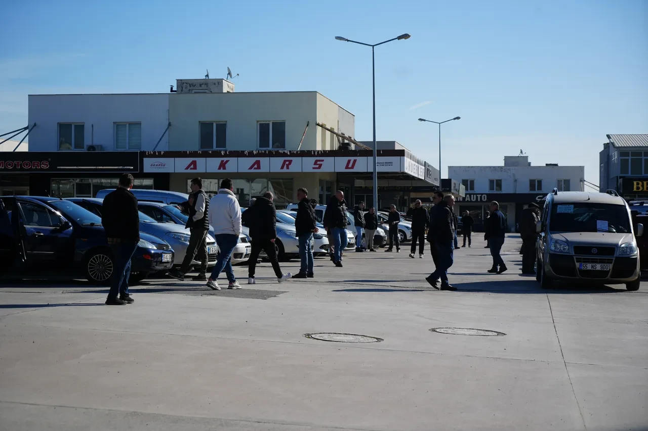 Otomobil pazarında altın durgunluğu: İkinci el piyasası Nisan ayını bekliyor