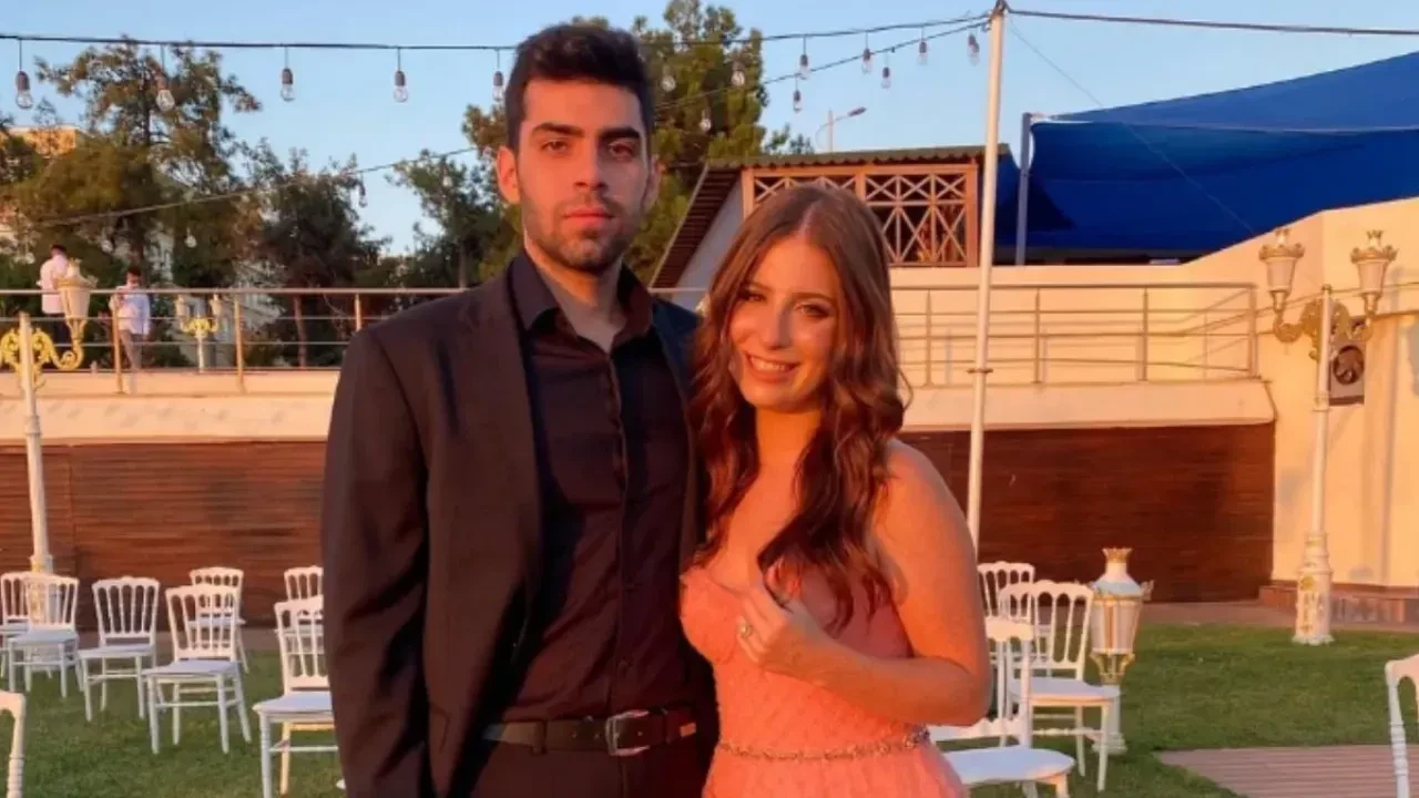 Sihirli Annem'in Çilek'İ Zeynep Özkaya kendi işini kurdu!