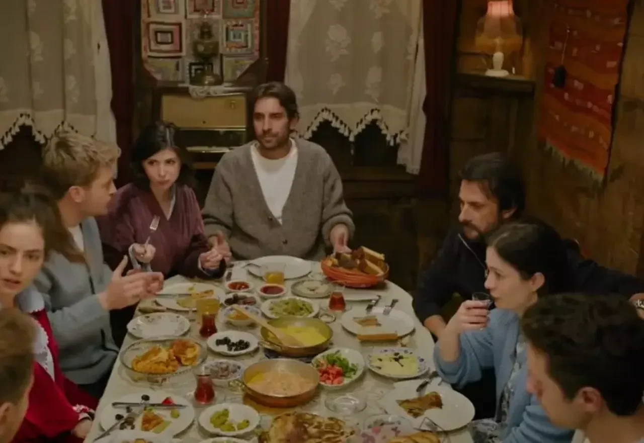  Taşacak Bu Deniz'deki sahur sahnesi gündem oldu! Sosyal medyayı ikiye böldü