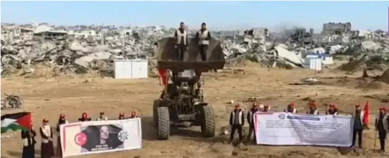 Yıldız Tilbe hastaneye kaldırıldı! Sağlık durumu sevenlerini korkuttu 