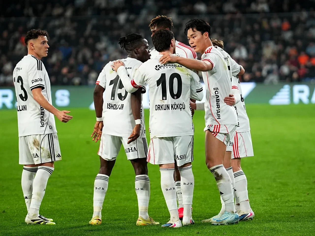 Beşiktaş Göztepe maçı canlı nereden izlenir, hangi kanalda? Karşılaşmaya dakikalar kaldı