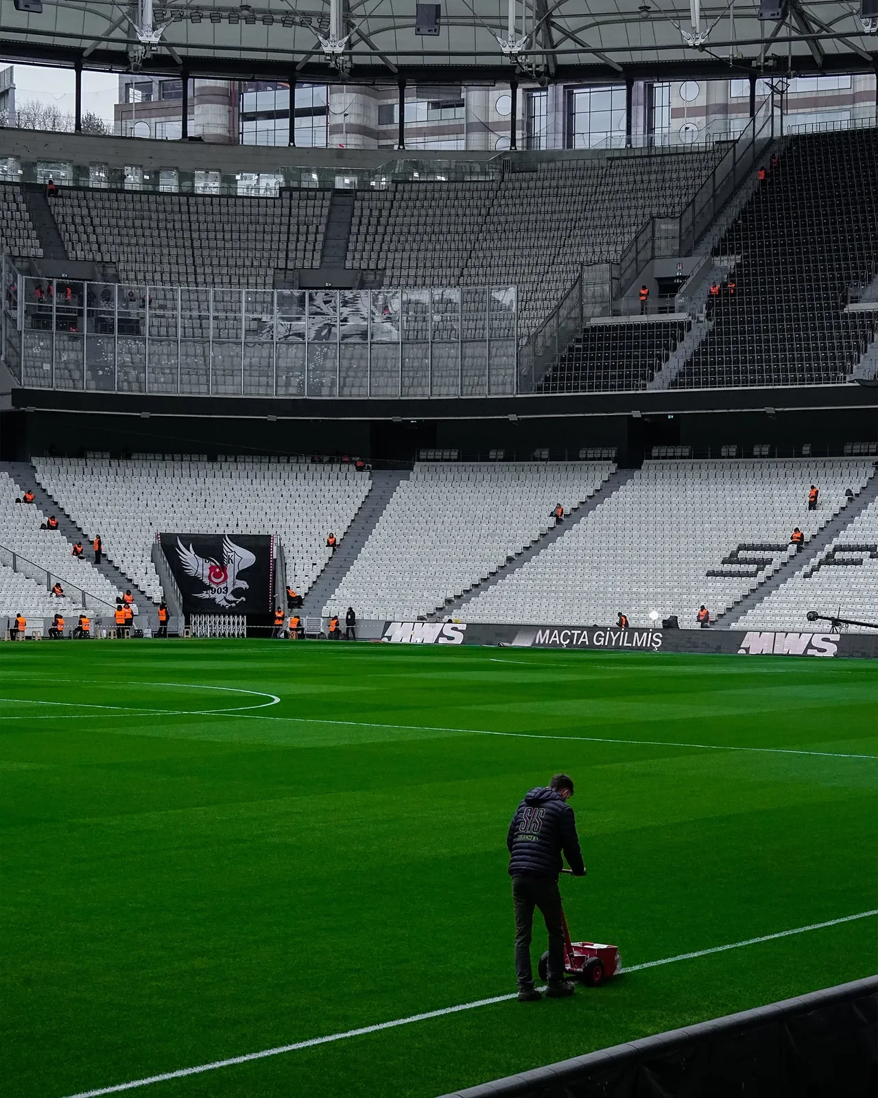 Beşiktaş Göztepe'yi dağıttı: Dolmabahçe'deki Süper Lig akşamında gol yağmuru!