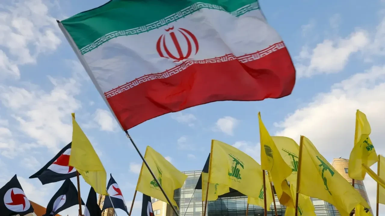 İran, ABD ve İsrail'in saldırılarına karşı hazırlık içerisinde: Hizbullah'ı savaşa hazırlıyor