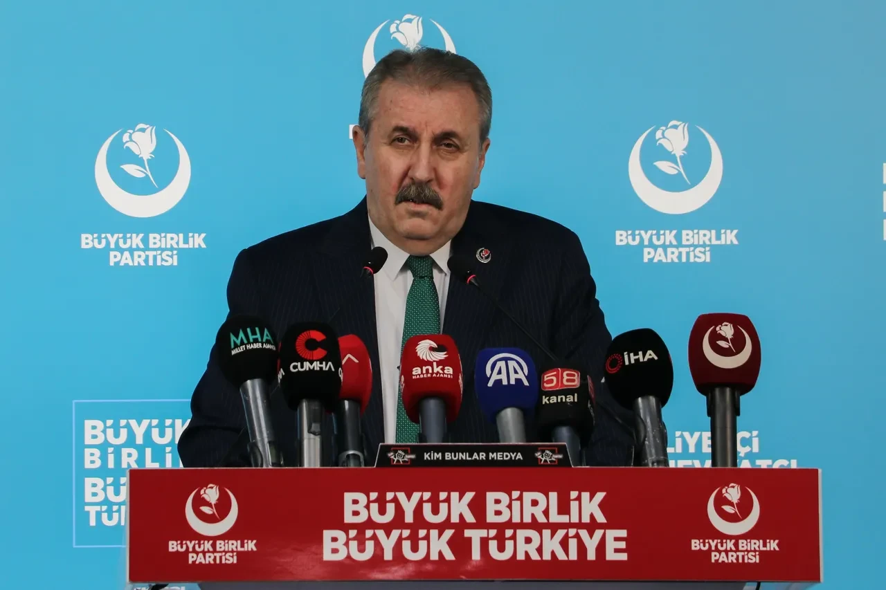 Mustafa Destici'den laiklik bildirisine sert tepki: Reddediyorum, kınıyorum!