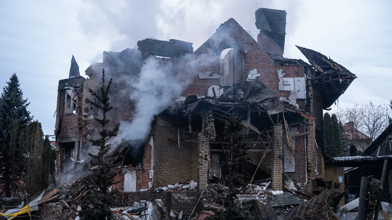 Rusya'dan Ukrayna'nın kalbi Kiev'e hava saldırısı! Ölü ve yaralılar var