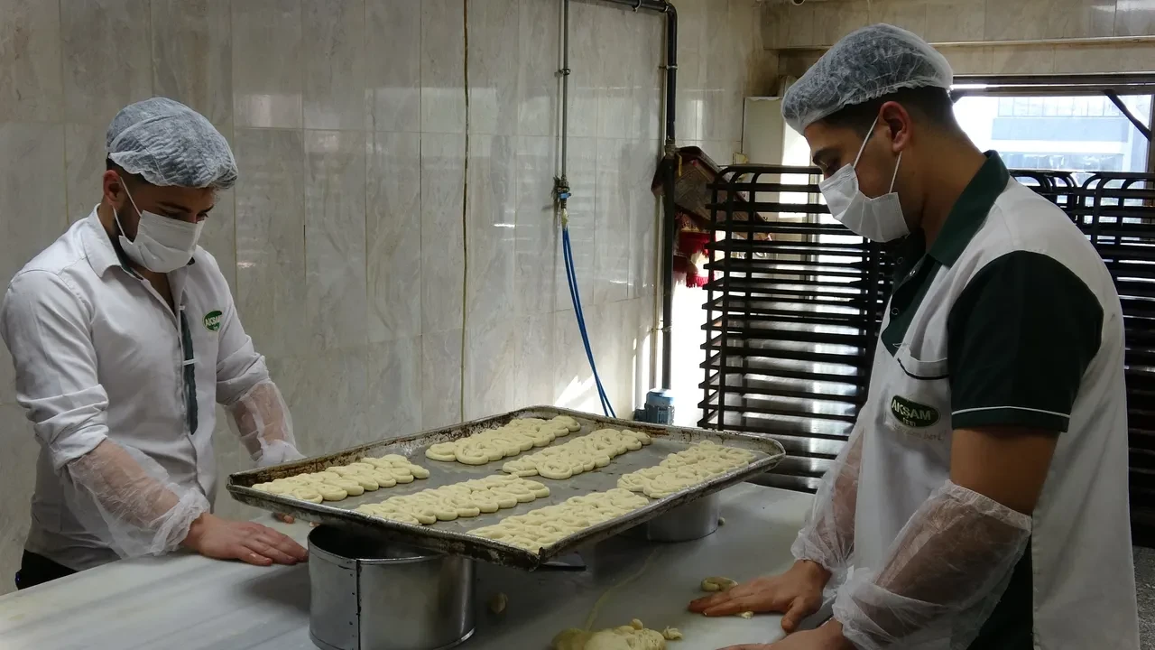 Sadece Ramazan’da yapılıyor! 7’den 70’e herkes alabilmek için sırada