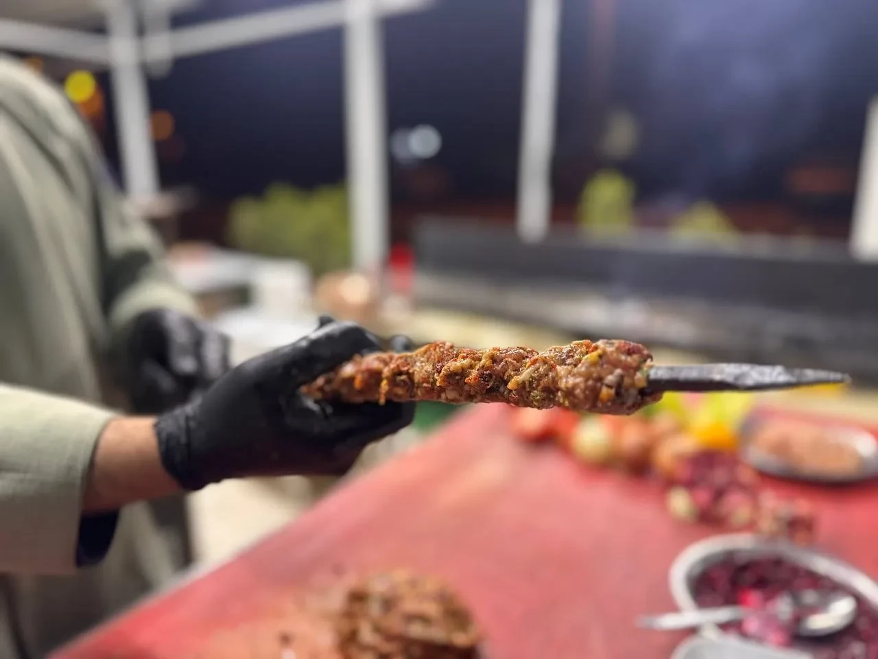 Şanlıurfa’da ilk kez denendi, çok sevildi: Kebabı yiyenler içindekilere inanamadı
