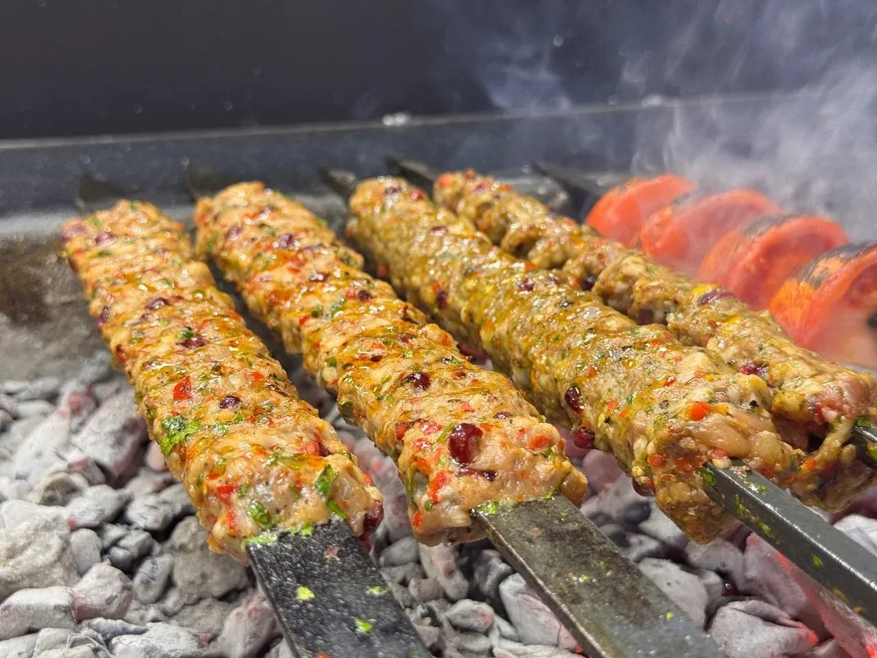 Şanlıurfa’da ilk kez denendi, çok sevildi: Kebabı yiyenler içindekilere inanamadı