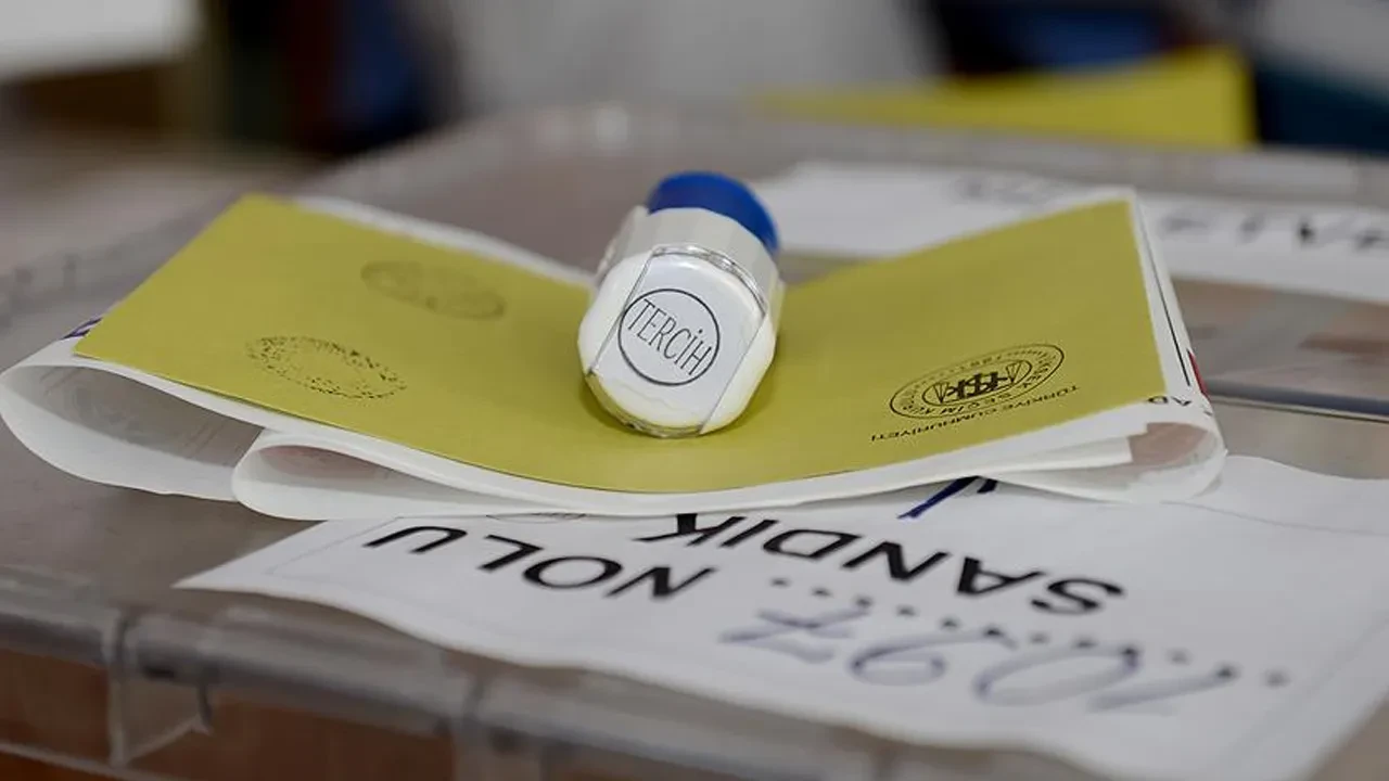 Son seçim anketi açıklandı! İşte AK Parti ile CHP arasındaki fark: Bir parti atağa geçti