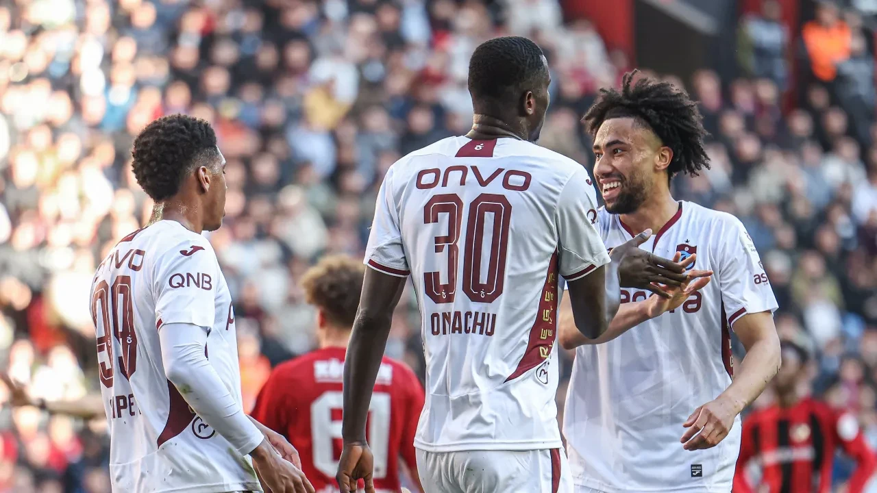 /spor/trabzonspor-gaziantep-fk-deplasmaninda-super-lig-canli-mac-anlatimi-3283765