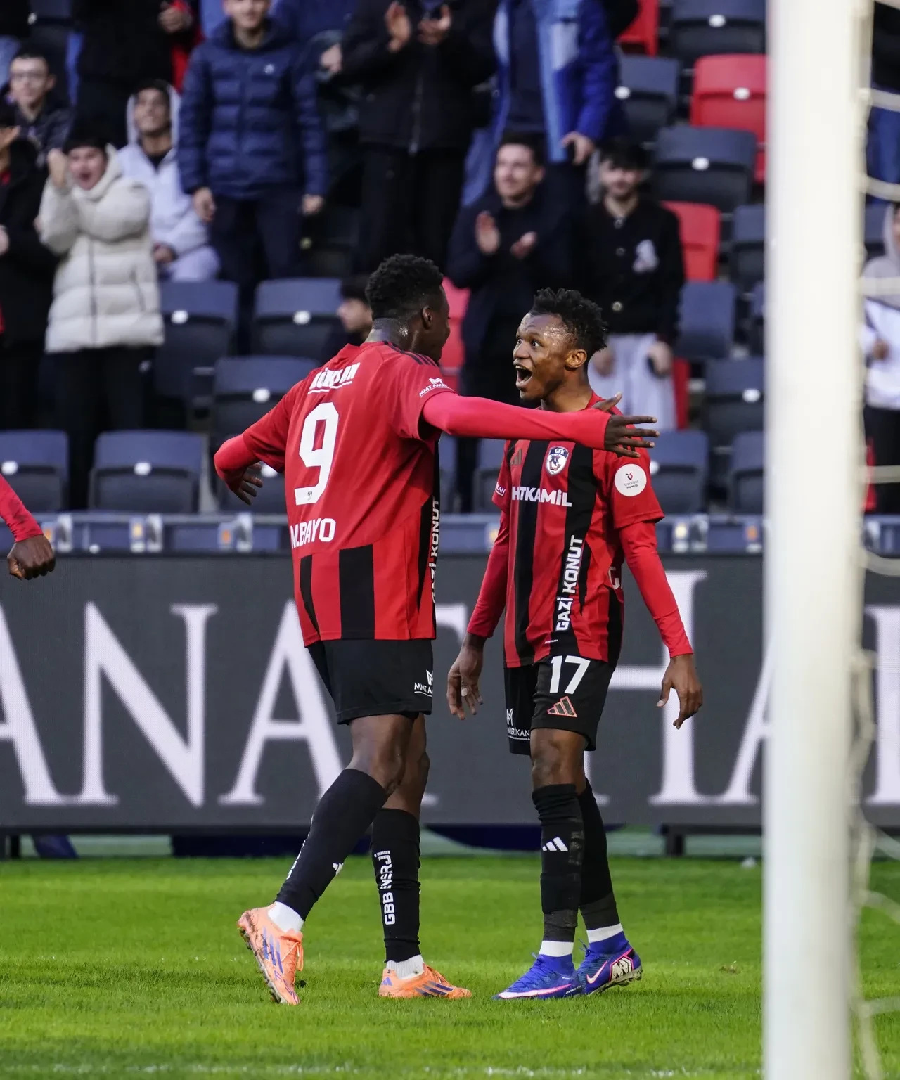 Trabzonspor Gaziantep FK deplasmanında 1-0'dan geri döndü!