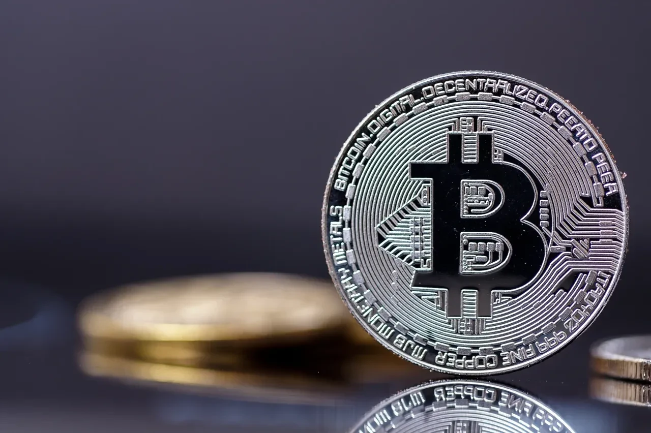 Bitcoin’e tarife darbesi: 64 bin doların altı görüldü