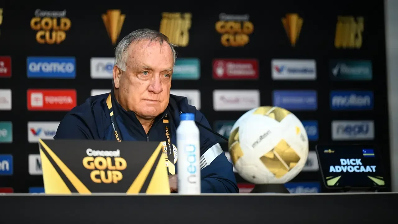 Curaçao ile tarih yazmıştı: Dick Advocaat istifaya mecbur kaldı!