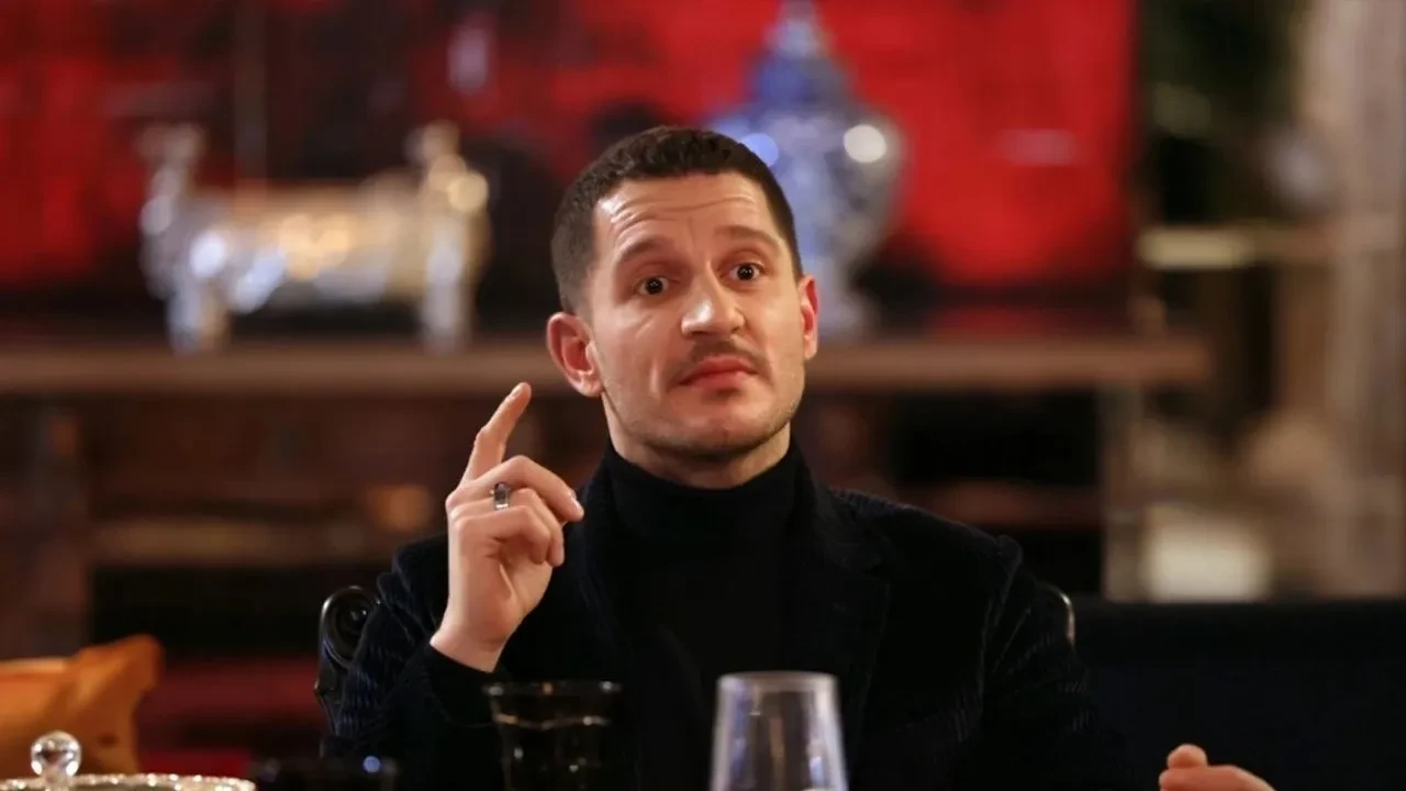 Devrim Özkan’dan rol arkadaşı Uraz Kaygılaroğlu’nun fotoğrafına kafaları karıştıran yorum! “Ömrüm”