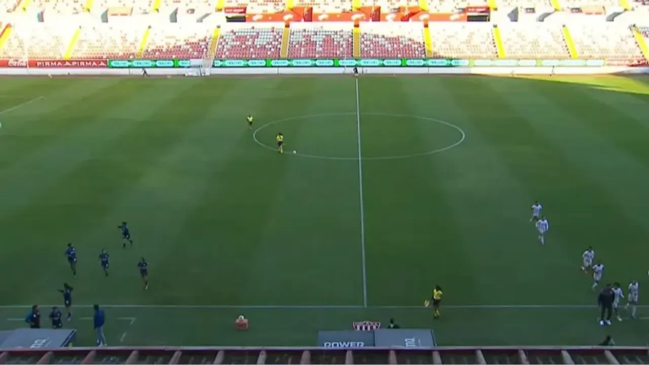 Dünya Kupası öncesi Meksika’da kaos: Maçın ortasında silah sesleri yükseldi, oyuncular sahadan kaçtı!