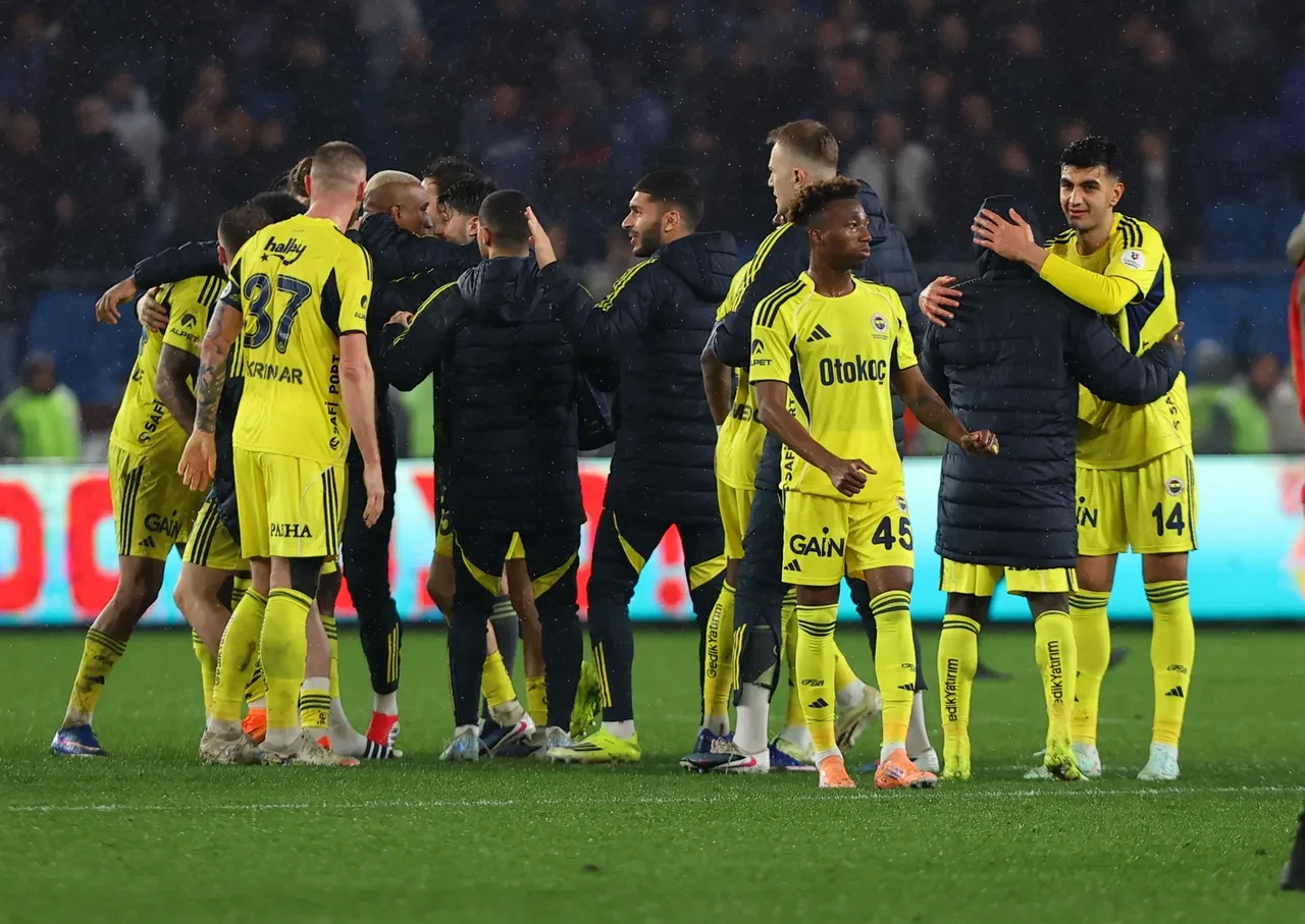 Fenerbahçe'de WhatsApp mesajları sızdı! Galatasaray'ın yenilgisi sonrası dikkat çeken ifadeler