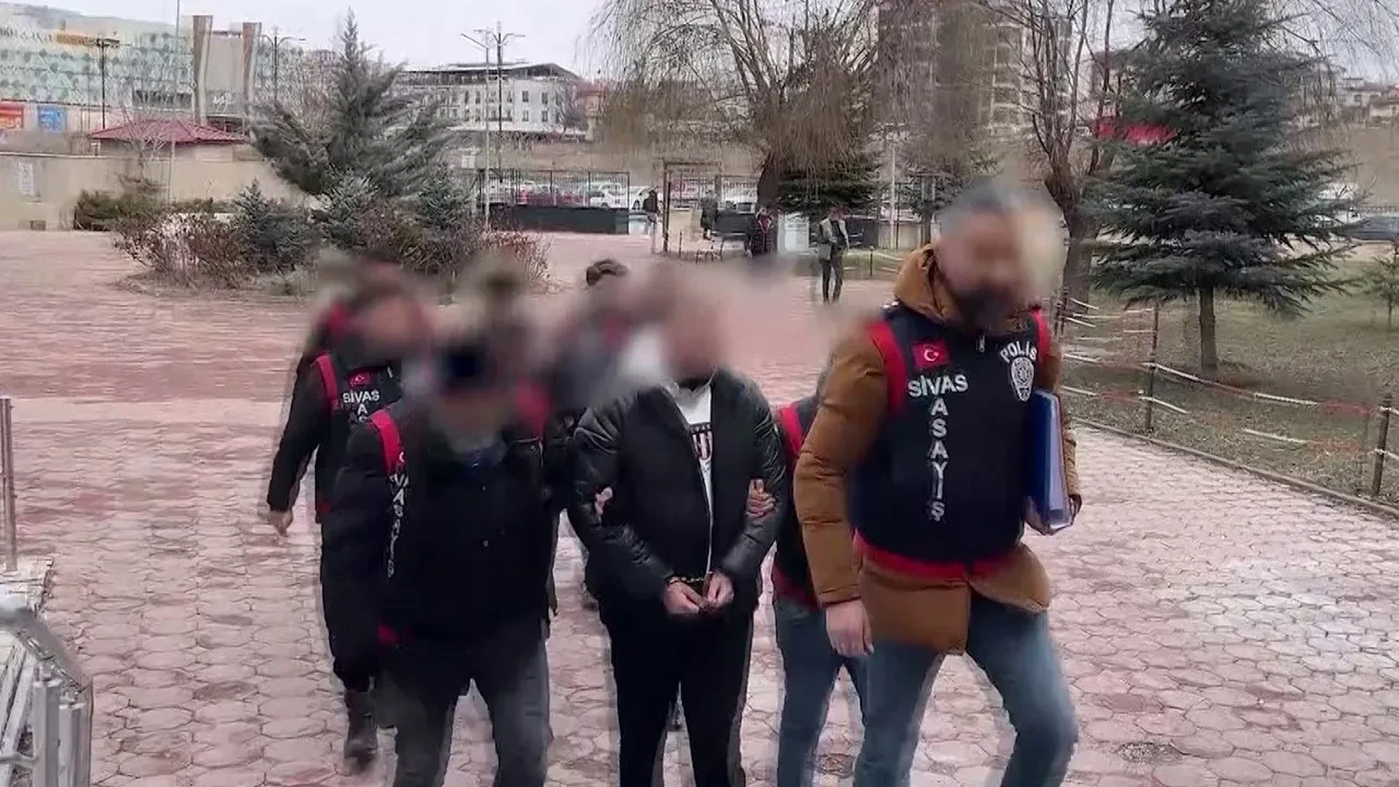 Gayrimenkul vaadiyle 2.4 milyonluk vurguna 3 ilde operasyon