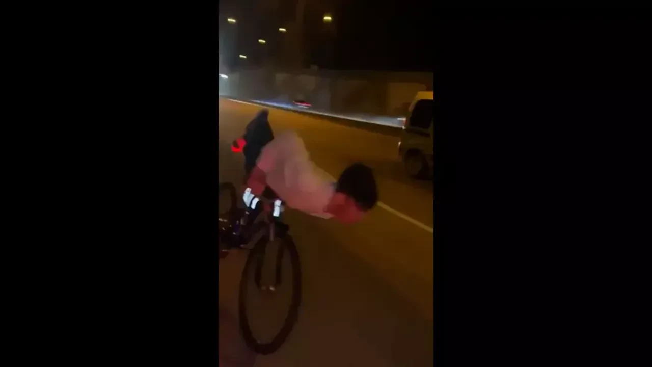 Gaziantep'te feci kaza! Bir gencin bisiklet şovu ölümle bitti: O anlar kamerada