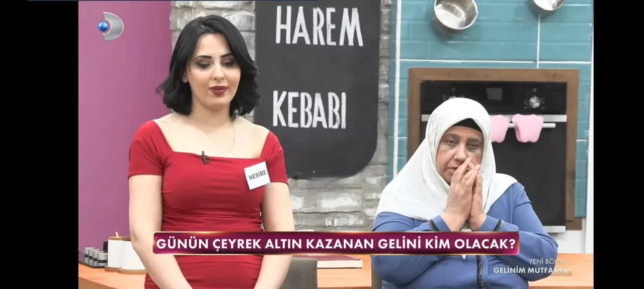 Gelinim Mutfakta Nesibe gözyaşlarına boğuldu! Sunucu Aslı Hünel'in kollarında kayınvalideye sert sözler